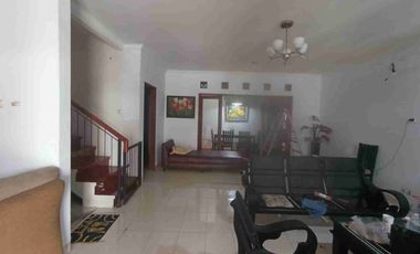 Rumah Sewa Raffles Hills Cibubur