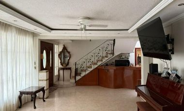 HERMOSA CASA EN VENTA PASEO PARQUE DEL RIO COYOACAN