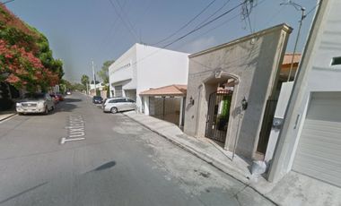 Casa de 4 recámaras cerca del club campestre de Monterrey