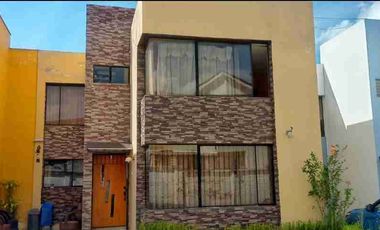 Venta de casa, sector San Luis, Valle de los Chillos