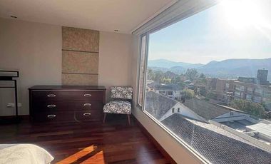 AMOBLADO DE LUJO Y VISTA ESPECTACULAR,