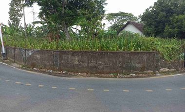 Jual Tanah Bonus Rumah Dekat Malam Bung Karno Blitar