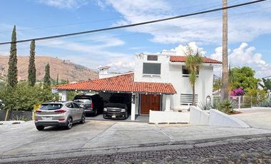 CASA EN VENTA EN LAS CAÑADAS