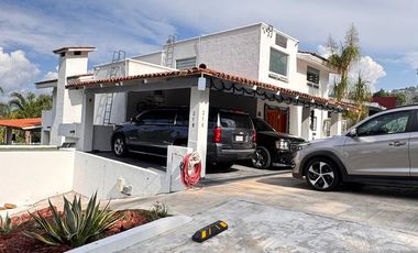 CASA EN VENTA EN LAS CAÑADAS