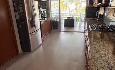 CASA EN VENTA EN LAS CAÑADAS