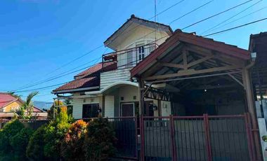 Di jual rumah di komplek perumahan balikpapan baru Mediterania