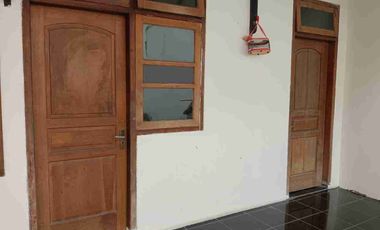 DIJUAL/DISEWAKAN RUMAH DENGAN TANAH LUAS SEMARANG