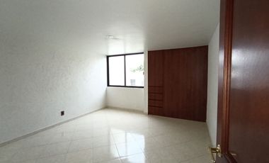 CASA EN VENTA EN LA 49 PONIENTE