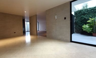 CASA EN VENTA EN LA 49 PONIENTE