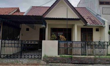 babatan pratama wiyung  siap Huni dkt citraland lakarsantri