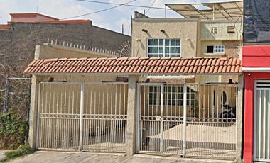 Casa en Venta en Emiliano Zapata, Jardines de Atizapan, 52979 Cdad. López Mateos, Méx