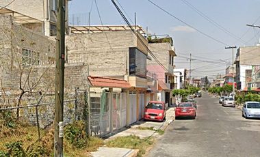 Casa en Venta en Emiliano Zapata, Jardines de Atizapan, 52979 Cdad. López Mateos, Méx