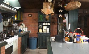 FOR SALE HOUSE AND LOT IN INDUSTRIAL VALLEY, MARIKINA CITY