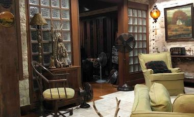 FOR SALE HOUSE AND LOT IN INDUSTRIAL VALLEY, MARIKINA CITY