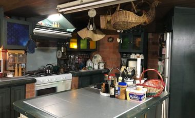 FOR SALE HOUSE AND LOT IN INDUSTRIAL VALLEY, MARIKINA CITY