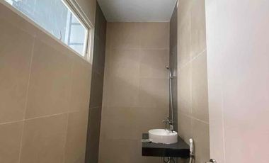 Town House Disewakan