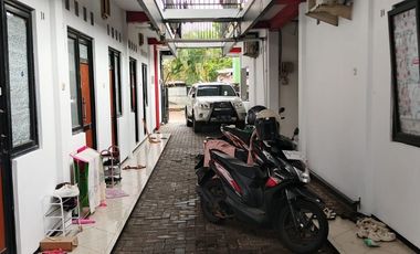 Dijual Kost 20 kamar Aktif full huni dekat Luwes Nusukan Banjarsari Solo