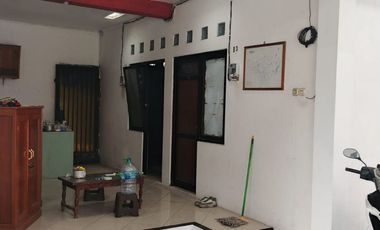 Dijual Kost 20 kamar Aktif full huni dekat Luwes Nusukan Banjarsari Solo