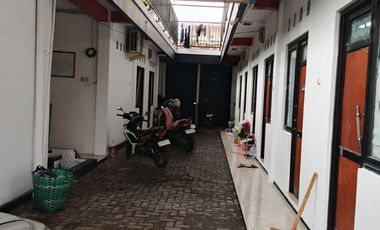 Dijual Kost 20 kamar Aktif full huni dekat Luwes Nusukan Banjarsari Solo