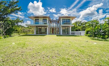 Santierra Nuvali 5BR House and Lot for Sale in Laguna City