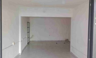 Coyoacán, colonia Avante, Avenida Santana #30, local A-3, vendo Local COMERCIAL 36 M2, medio baño, forma rectangular.