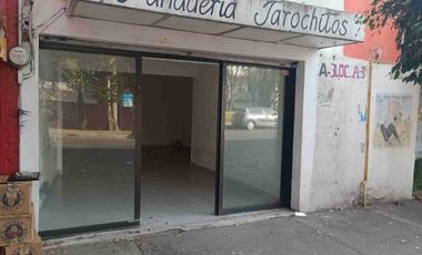 Coyoacán, colonia Avante, Avenida Santana #30, local A-3, vendo Local COMERCIAL 36 M2, medio baño, forma rectangular.