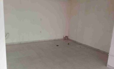 Coyoacán, colonia Avante, Avenida Santana #30, local A-3, vendo Local COMERCIAL 36 M2, medio baño, forma rectangular.