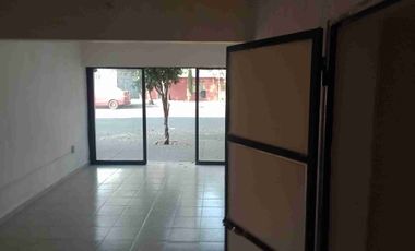 Coyoacán, colonia Avante, Avenida Santana #30, local A-3, vendo Local COMERCIAL 36 M2, medio baño, forma rectangular.