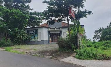 Lodge For Sale - 7 BR - In Lovina, Buleleng