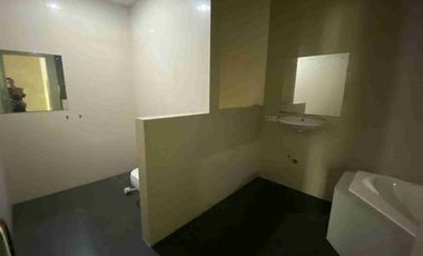 Ruko Kantor Gandeng Plong 4 Lantai Bagus di Kelapa Gading