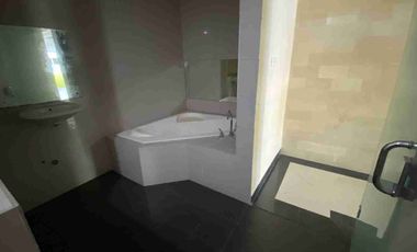 Ruko Kantor Gandeng Plong 4 Lantai Bagus di Kelapa Gading