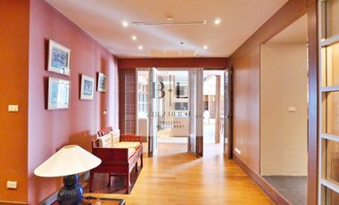 Luxury 2-Bedroom 172 SQM at Baan Sathorn Chaopraya, Bangkok - Foreign Name