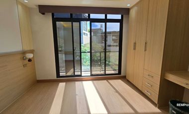 Modern 3 Storey House and Lot for Sale in Richgate Subd., Baguio City