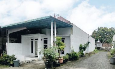 RUMAH MINIMALIS 1 LANTAI SIAP HUNI Di DAERAH KOMP. KEJAKSAAN TANJUNG SARI - MEDAN