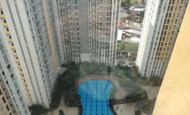 Apartemen The Springlake Summarecon Bekasi, Type Studio Harga Murah, Siap Huni, View Pool
