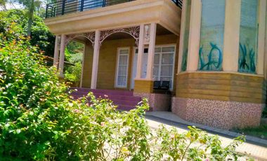 villa cantik bandungan semarang