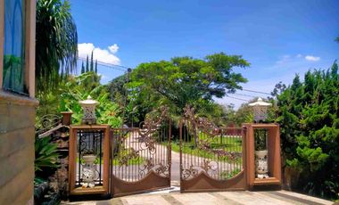 villa cantik bandungan semarang