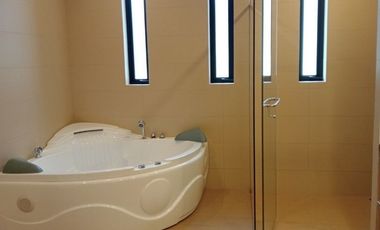 754 sqm 4-BR House for Rent at Valle Verde 5, Pasig City