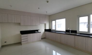 2 BEDROOM UNIT IN MAKATI CITY - 10 YRS TO PAY ZERO INTEREST NO NEED FOR BANK LOAN APPLICATION