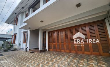 RUMAH MEWAH DIJUAL DI SOLO DEKAT STADION MANAHAN