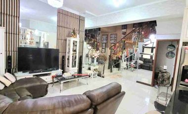 Dijual cepat barang langka apartemen Garden Mansion water place pakuwon indah