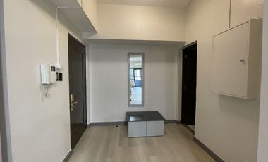 Newly Renovated Spacious Fully Furnish Condo in Ortigas Pasig Malayan Plaza