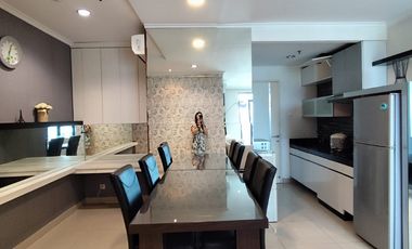 Sewa Apartemen Hampton Park Dekat JIS Jakarta Selatan