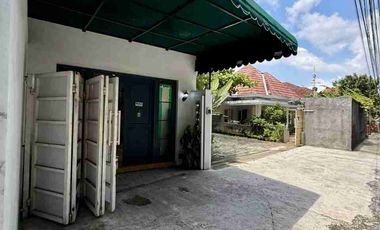 Rumah kolonial Luas Tepi jalan Raya Pandeyan Umbulharjo kodya