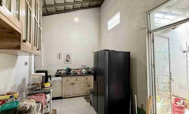 Rumah kolonial Luas Tepi jalan Raya Pandeyan Umbulharjo kodya