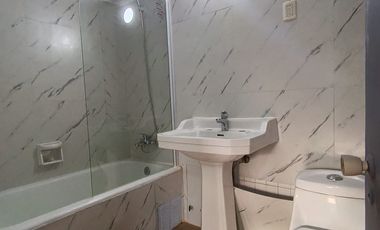 Arriendo departamento remodelado 3 dormitorios ubicado en sector chorillos de Viña del mar.