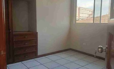 Ciudadela Guayaquil,  alquiler departamento 4 dormitorios y garaje