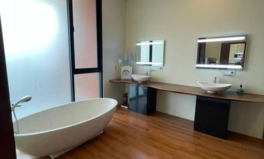 460. Turun Harga Dijual Rumah 4 Lantai Pulomas Jakarta Timur – Desain Emporio Architect