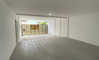 460. Turun Harga Dijual Rumah 4 Lantai Pulomas Jakarta Timur – Desain Emporio Architect