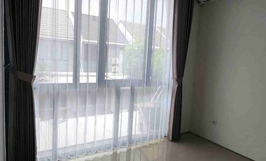 rumah 2 lantai siap huni baru gress dekat pakuwon mall wiyung royal residence surabaya barat